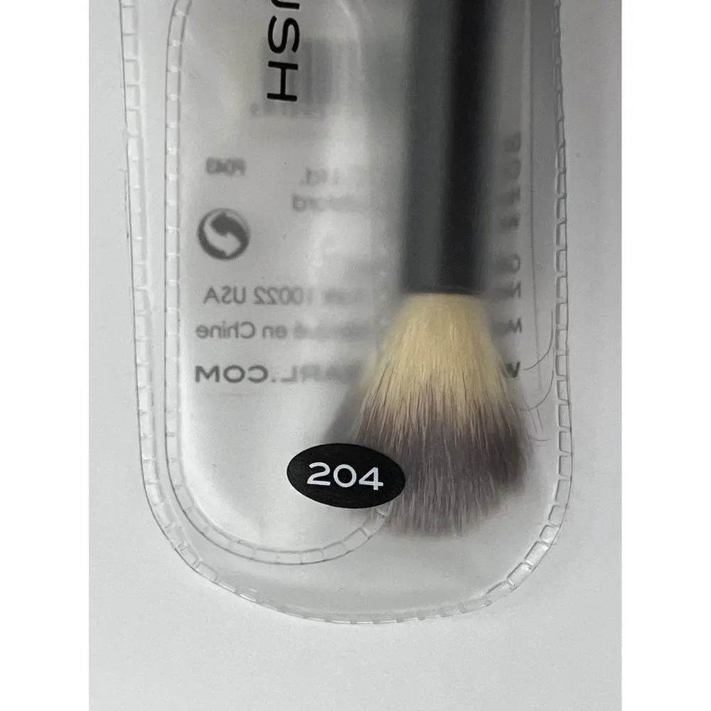 Eve Pearl Brush #204 - MicroSilk Dual Fan Highlighter Brush